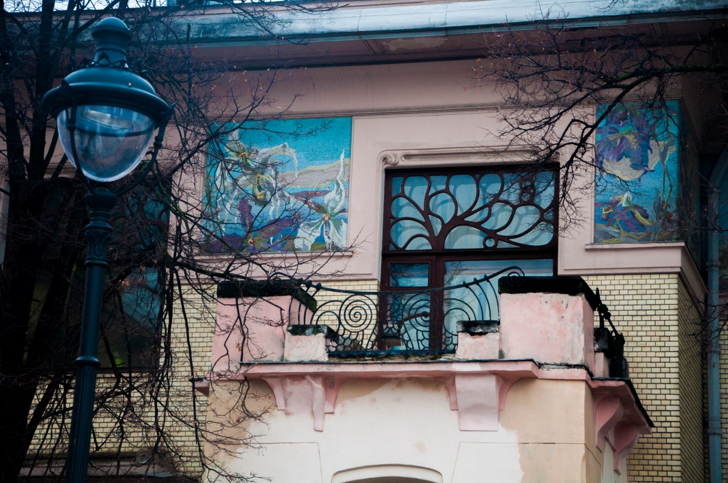 Архитектура дома купца Рябушинского, Москва