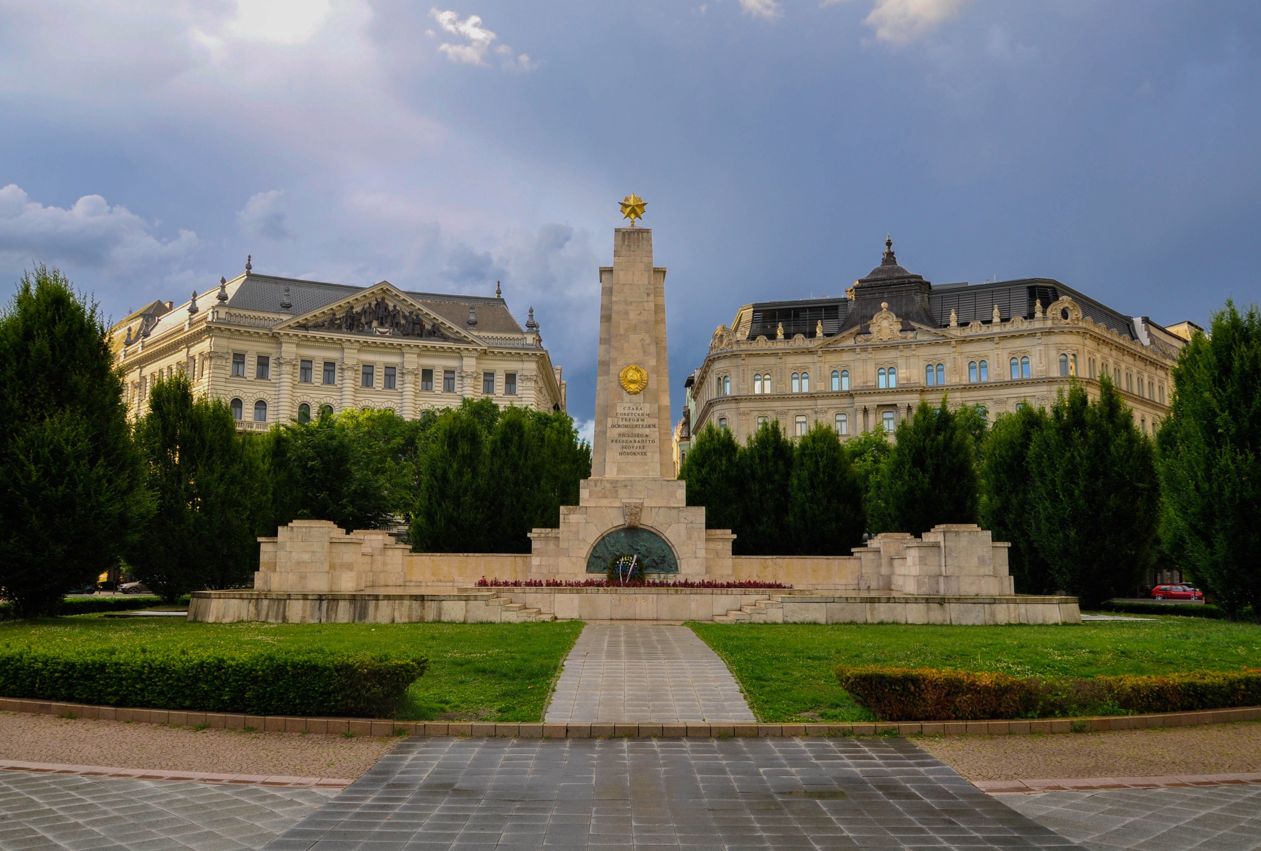Памятник советским солдатам в Будапеште, Венгрия